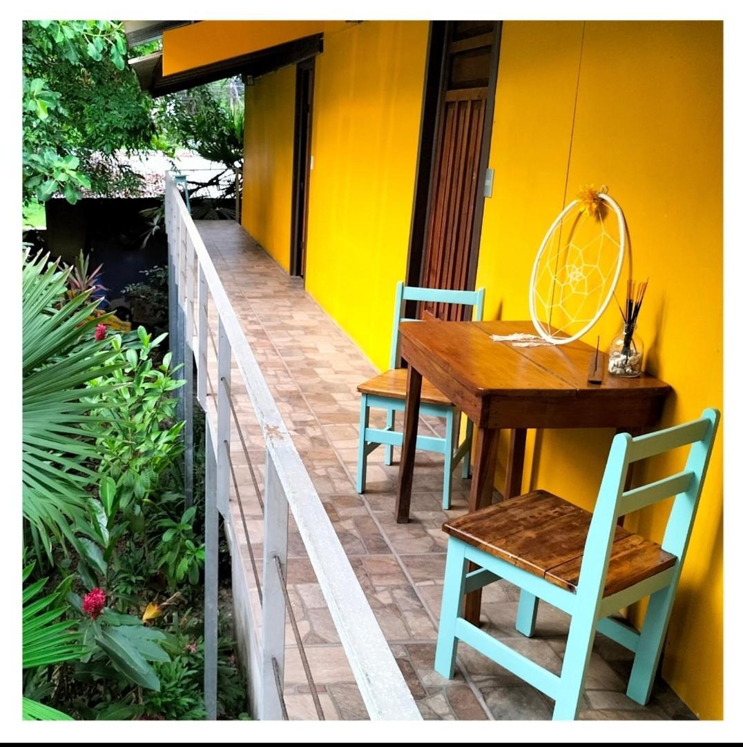 Cabinas Coconut Grove Puerto Viejo de Talamanca Exterior photo